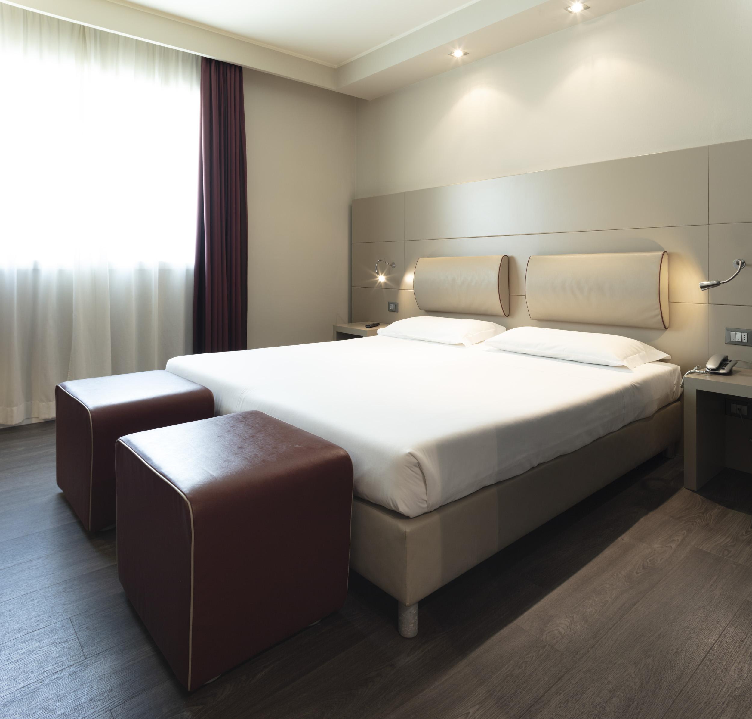 Smart Hotel Holiday Mestre Ngoại thất bức ảnh